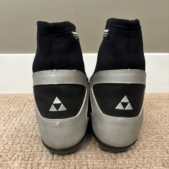 Fischer XC Touring Ski Boots - Black and Silver - size 44 - Picture 6 of 10